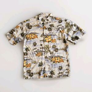 Pierre Cardin Hawaiian Shirt Mens Size Medium Tropical Flowers Palm Trees